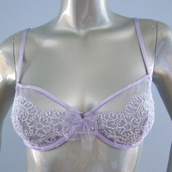 Victoria's Secret Lavender Lace Bra - Picture 1 of 6